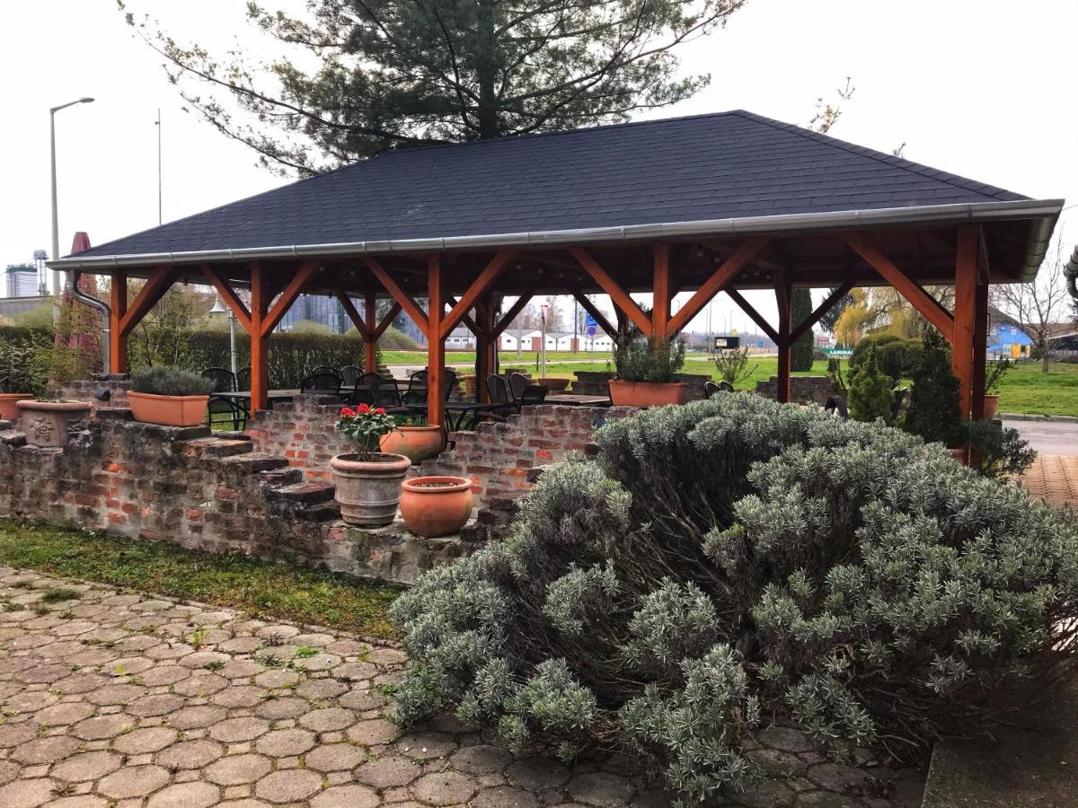 Hotel Zeta Lenti Dış mekan fotoğraf