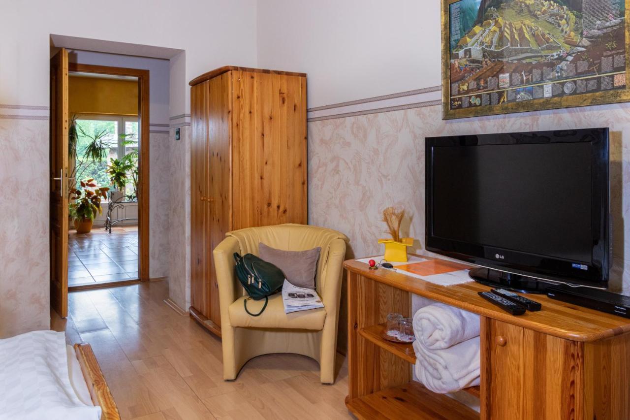 Hotel Zeta Lenti Dış mekan fotoğraf